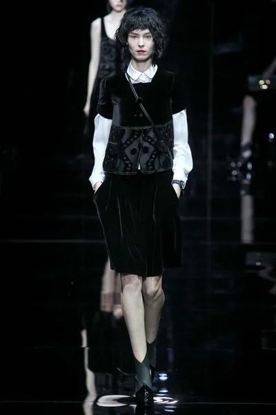 Look 59